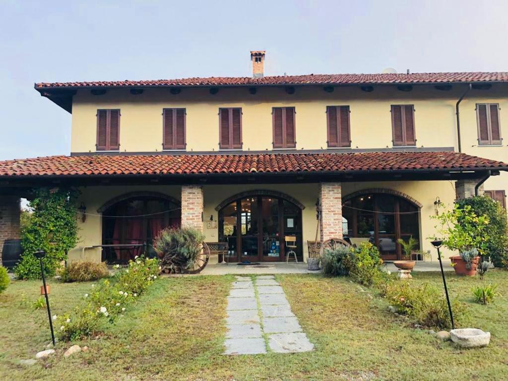 La Madonnina Agriturismo Dorè Alba  Esterno foto
